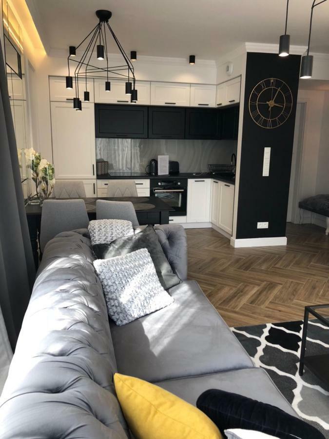 Family & Business Sauna Apartments No1 Lesny Nad Zalewem Cedzyna Unikat - 3 Bedroom With Private Sauna, Bath With Hydromassage, Terrace, Garage, Catering Options Kielce Esterno foto