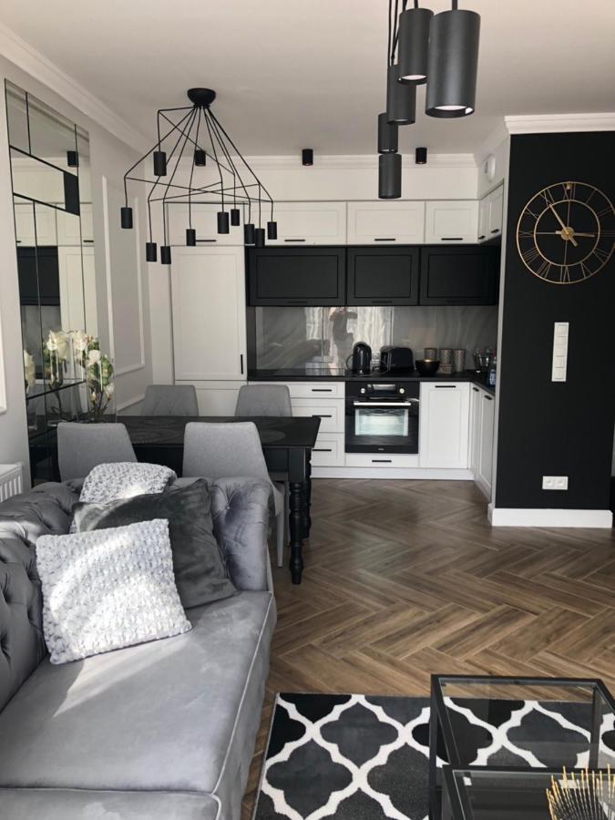 Family & Business Sauna Apartments No1 Lesny Nad Zalewem Cedzyna Unikat - 3 Bedroom With Private Sauna, Bath With Hydromassage, Terrace, Garage, Catering Options Kielce Esterno foto